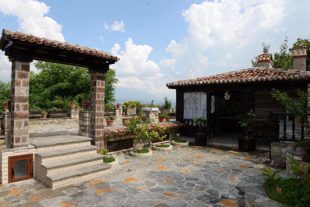 Guest House Iljesa Berat Exterior photo